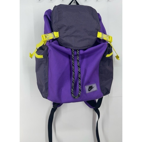 Nike Other - Nike Heritage Ruksack (Wild Berry) 16-17 inch